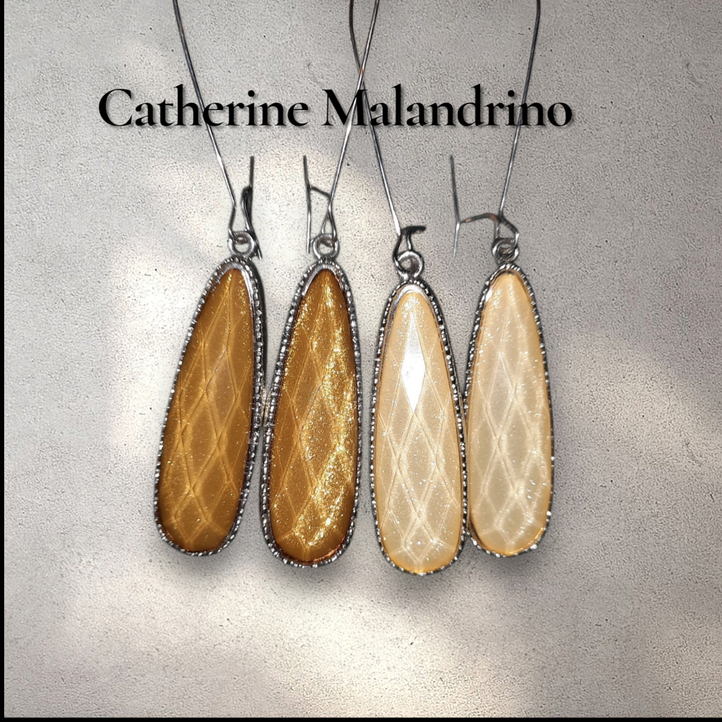 Nwt Catherine Malandrino Elegant Silvertone Drop Earrings